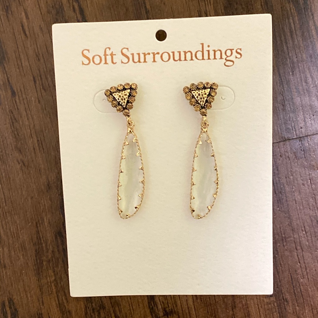 Soft Surroundings Beautiful Earring